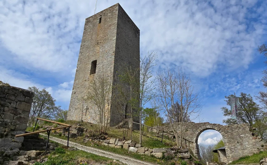 Burgruine Schwarzenburg, Germany